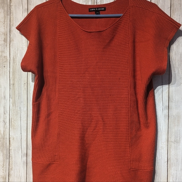Cable & Gauge knit top size large. Burnt orange color. - Picture 4 of 6